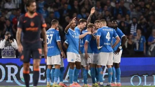 GOLAT/ Napoli turpëron 3-1 Interin dhe ‘fluturon’ në krye të Serie A