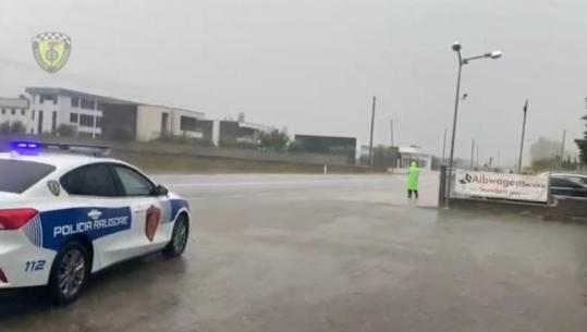 Reshjet e dendura të shiut, Policia Rrugore apel drejtuesve: Tregoni kujdes, zbatoni rregullat e qarkullimit