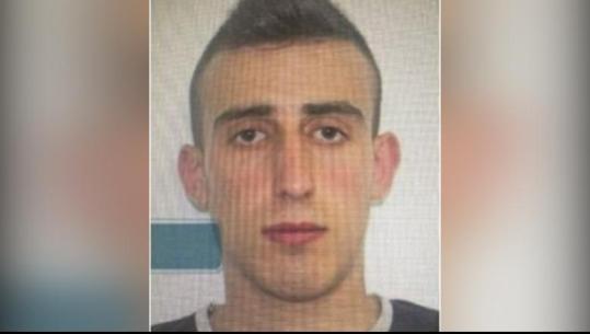 Pjesë e grupit që kultivoi 870 kg kanabis në Berat në 2022, 30-vjeçari shqiptar arrestohet në Britani! Pritet ekstradimi (EMRI)