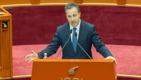 Me 79 vota kundër, rrëzohet kërkesa për shkarkimin e Peleshit! PD nuk merr pjesë në votim! Kryetari i Kuvendit: Jeni përçarës