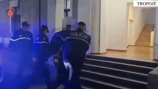 Tropojë/ Në kërkim ndërkombëtar për marrëdhënie seksuale me dhunë, pranga 46 vjeçarit (EMRI+VIDEO)