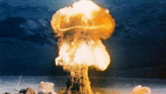 SHBA do nisë testet bërthamore, Kremlini: Veprojmë nëse shkel moratoriumin