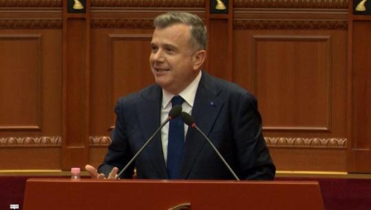 Balla tallet me kandidatin e opozitës në Tiranë: Morët ‘zarin’ e Zenit e bëtë ‘kukullën’ e Saliut