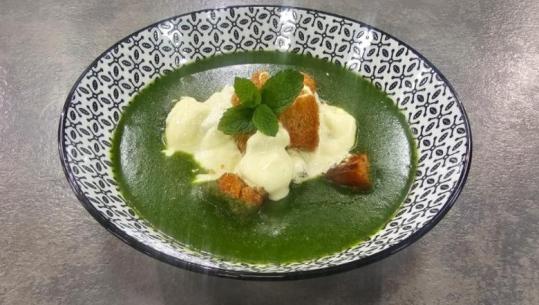 Krem spinaqi me bukë të skuqur nga zonja Albana