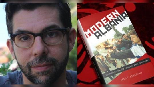 Rrëfimi i shkrimtarit amerikan: Çfarë ndodhi me Nanon më 14 shtator kur turma e armatosur e Berishës sulmoi Kryeministrinë?