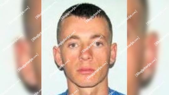 Biznesmeni 36- vjeçar u qëllua nga djali i xhaxhait, policia e shpall në kërkim! Autori i dënuar në mungesë për masakrën e Çoles në Vlorë