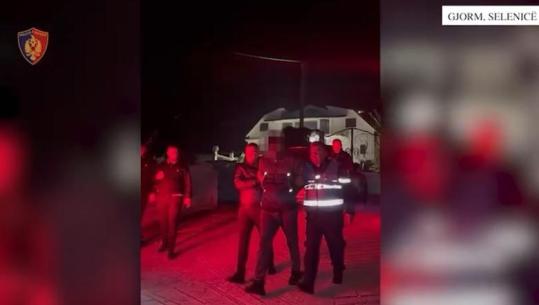 Vrau kushëririn para shtëpisë së tij, pamje nga arrestimi i 32-vjeçarit në malësinë e Gjormit! Zbardhet dëshmia: Nuk jam gati të tregoj arsyen