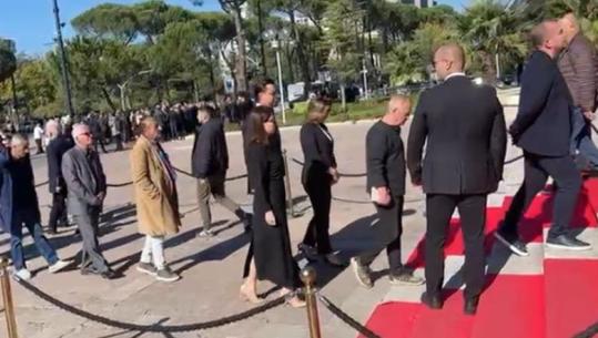 Vdekja e Fatos Nanos/ Lulzim Basha merr pjesë në homazhet për liderin historik të PS