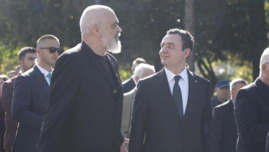 Fatos Nano përcillet për në banesën e fundit, Rama dhe Kurti shfaqen krah më krah duke biseduar (VIDEO)