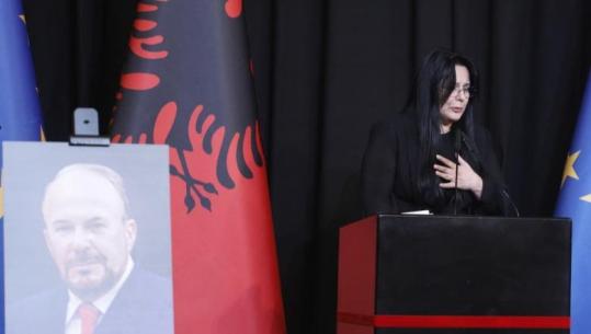 ‘Faleminderit që më dhe mundësinë të të dua’, Xhoana Nano: Nuk u hakmor as ndaj paraburgimit të padrejtë! Fatosi pagoi çmim të lartë, por nuk hoqi dorë