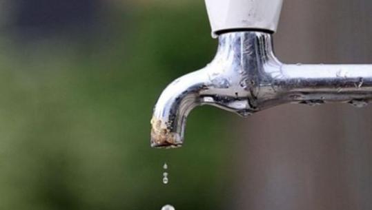 Ndërprerje e përkohshme e furnizimit me ujë në disa zona në Durrës, shkak punimet në stacionin e Fushë-Kuqes