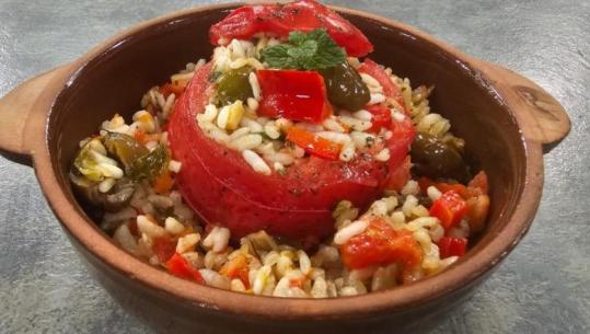 Domate të mbushura nga zonja Albana