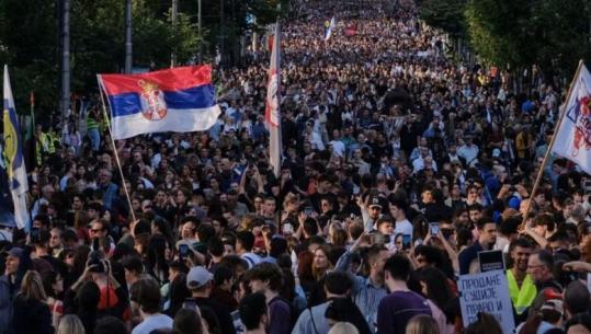 Çështja e Kosovës në betejën për pushtet në Serbi 