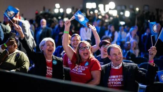 SHBA/ Emigranti mysliman Mamdani bëhet kryebashkiaku i ri i New York-ut! Demokratët fitojnë garat kryesore, votuesit mesazh Trumpit rreth një vit pas rikthimit në Shtëpinë e Bardhë