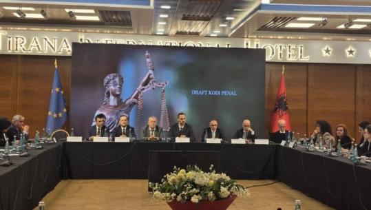 Kodi i ri Penal, Sadushi: Ka mospërputhje me Kodin Civil, e Procedurës Penale dhe ligjet e tjera