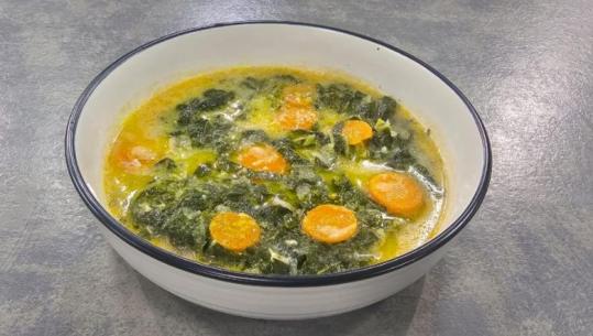 Supë me miell misri dhe lakër të egër nga zonja Albana