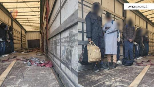 Korçë/ Tentoi të ndihmonte 8 emigrantë nga Afrika, që të kalonin ilegalisht kufirin, nis hetimi për 52-vjeçarin nga Mali i Zi! I kishte fshehur në kamion