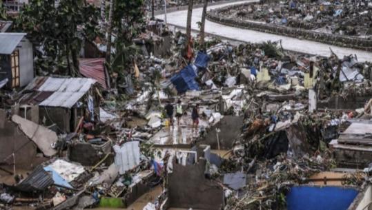 Qindra të vdekur dhe të zhdukur në Filipine, Tajfuni Kalmaegi drejt Vietnamit (VIDEO)