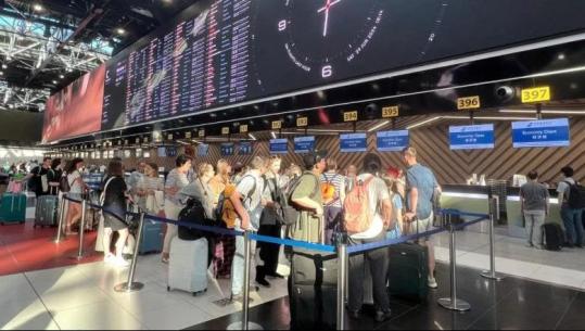 Dronët në Evropë, BE vendos kufizime vizash për udhëtarët rusë! Moska: Preferoni emigrantët e paligjshëm dhe refugjatët ukrainas