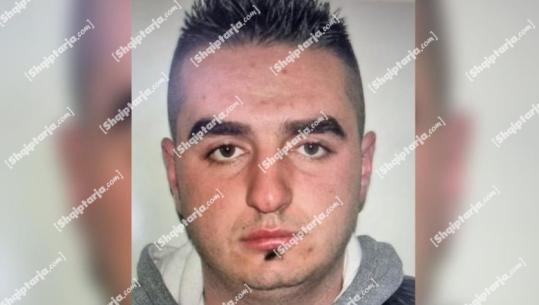 U ekstradua nga Britania në Shqipëri për një plagosje me armë, Report Tv siguron foton e nipit të ish-deputetit të PDIU-së