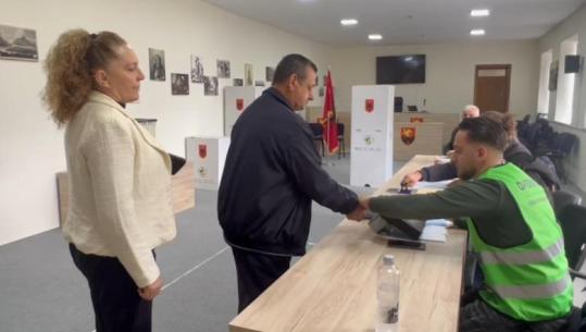 Zgjedhjet/ Rama thirrje qytetarëve: Votoni për 5 kryebashkiakët e rinj! Balla e Mazniku thyejnë heshtjen zgjedhore! PD: Në Mat po intimdohen zgjedhësit