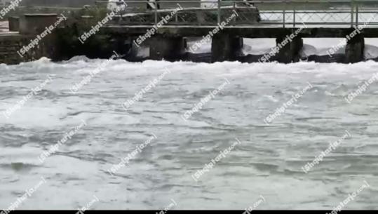 Gjirokastër/ Liqeni i Viroit arrin në pikën kritike, rrezikon daljen nga shtrati për shkak të reshjeve të shiut  (VIDEO)
