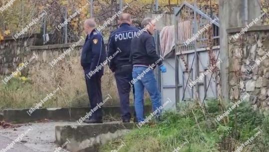 Maliq/ Tentoi të hynte për të vjedhur, 45-vjeçari gjendet i pajetë në kangjellat e murit rrethues (EMRI+VIDEO)