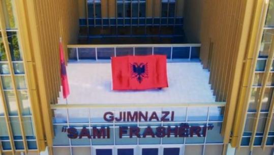 'Rrjedh në këngë e ligjërime', nxënësit e gjimnazit ‘Sami Frashëri’ kartolinë Shqipërisë në prag të festave të Nëntorit