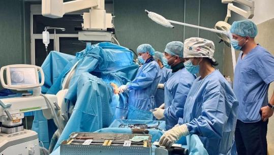 Frakturë e qafës së femurit te pacienti 13 vjeçar, realizohet me sukses ndërhyrja në Ortopedinë Pediatrike 