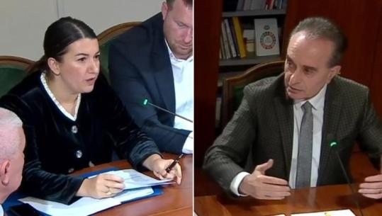 Rektorja e Universitetit të Elbasanit harron emrin e deputetit, Baçi ia kthen me ironi: Kujto ata që të interesojnë