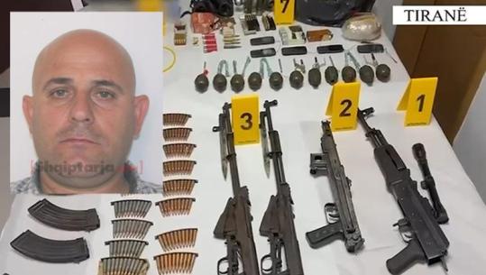  Pamjet e arsenalit në Fushë-Krujë/ Policia: U gjetën 3 kallëpe tritol, 12 granata dore, 4 armë zjarri, 6 mijë fishekë, 5 bomba me telekomandë dhe mbi 2 kg kanabis (VIDEO)