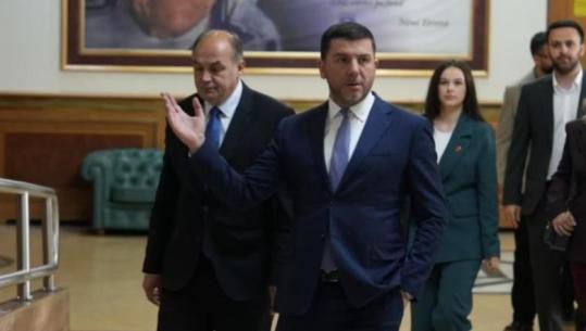 Çfarë po ndodh në Partinë Demokratike të Kosovës?