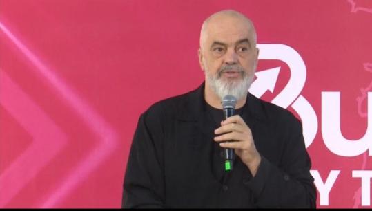 Ironizon Rama: S’ka më të mirë se ne, të tjerët janë kashtë dhe...! Për Tiranën, nxorrën një aktor që luan rolin e kandidatit të pavarur 