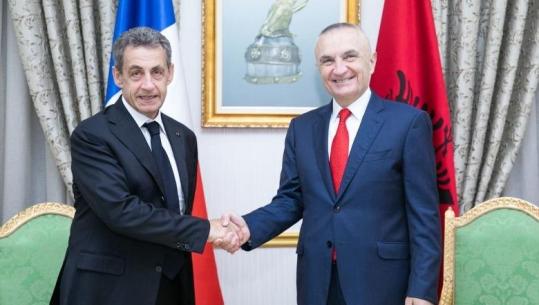 Meta: Sarkozy u shoqërua drejt qelisë sikur po rikthehej në Pallatin Elize! S’kam hatërmbetje për mënyrën mafioze si Narkoshteti më rrëmbeu mua