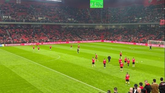 Kombëtarja zbret në fushë, pritet me brohorima nga publiku