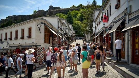 Gonxhja publikon shifrat: 11 milionë turistë kanë vizituar Shqipërinë në 10 muaj