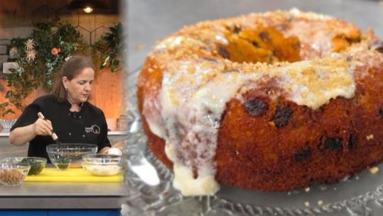 Kek me karrota, arra dhe rrush të thatë nga amvisa Dhurata Dino