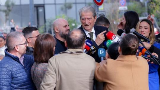 Pse Ndrea Pendi doli me sy të nxirë një ditë pas 21 janarit? Ja si përgjigjet Berisha