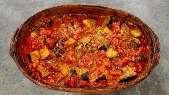 Jahni me mish viçi dhe patëllxhanë nga zonja Albana