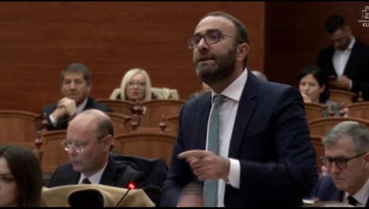 Shehaj u përjashtua pas përplasjes me Ballukun, Bardhi në Kuvend: Jashtë duhet të dilnin ata që duartrokasin korrupsionin e zv.kryeministres 