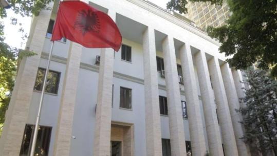 Kërkoi përjashtimin e gjyqtarit Ilir Panda nga shqyrtimi i rekursit të tij, Gjykata e Lartë rrëzon kërkesën e Metës 
