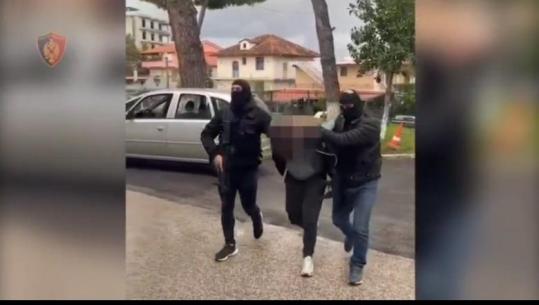 Fier/ Pjesëtar i një grupi kriminal që trafikonte drogë, pranga 43-vjeçarit me dy identitete! Ishte në kërkim ndërkombëtar (VIDEO)