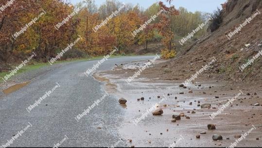 Moti keq/ Sërish rrëshqitje dherash në aksin rrugor Ura e Matit - Rrëshen! ‘Ura e Lufit’ në Zenisht në prag shembje