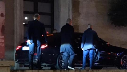 Balluku që prej mesditës në kryeministri, Rama lë zyrën