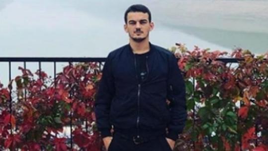 Ishte në arrest shtëpie për aksidentin që u mori jetën 2 vajzave, por i riu dilte dhe kryente vjedhje në Durrës! Vihet në pranga (EMRI)