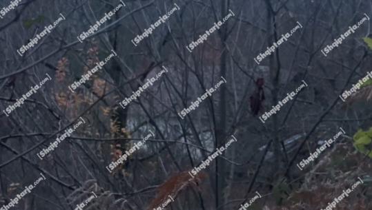 Fshati Orosh i rrethuar nga policia, Report Tv sjell pamjet ekskluzive të banesës ku fshihen 2 personat e armatosur