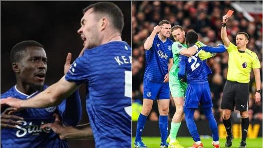 Incident i paprecedentë te Evertoni, veterani godet shokun e skuadrës dhe përjashtohet me karton të kuq (VIDEO)