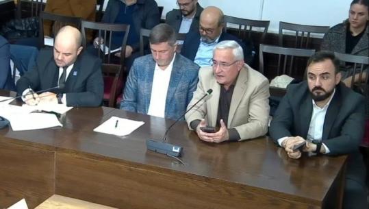 Shoqata e Bankave kundër tavanit 500 mijë lekë për pagesat cash për qytetarët, Brumbulli: Ky kufizim kaq i lartë, s’ka logjikë, të jetë maksimumi 60 mijë lekë