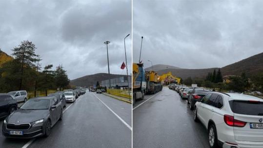 Sot festohet pavarësia, shqiptarët dynden drejt Greqisë! Fluks automjetesh në Kapshticë (VIDEO)