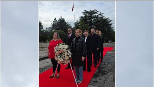 Çlirimi, Blushi: Ky përvjetor e gjen vendin të uzurpuar nga një 'sekt', misioni ynë t'u kthejmë lirinë shqiptarëve 